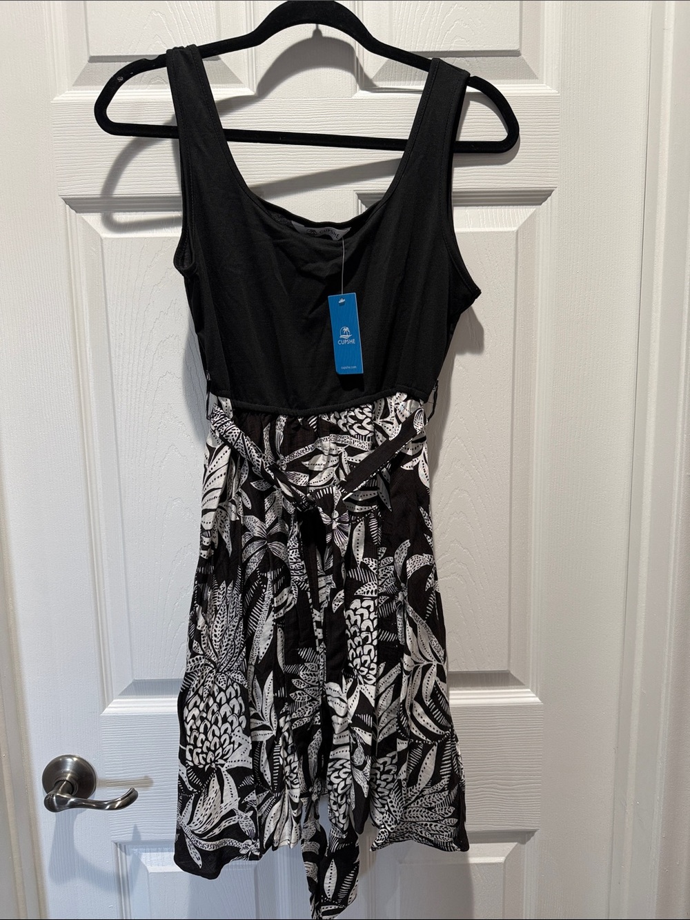 Cupshe Black and White Tropical Tie-Waist Mini Dress